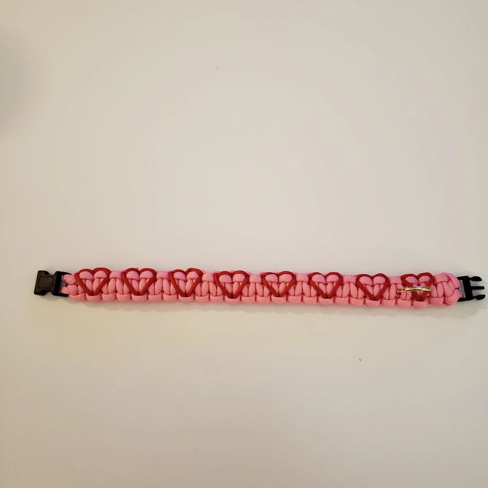 Handmade paracord Dog Collar with stitches hearts